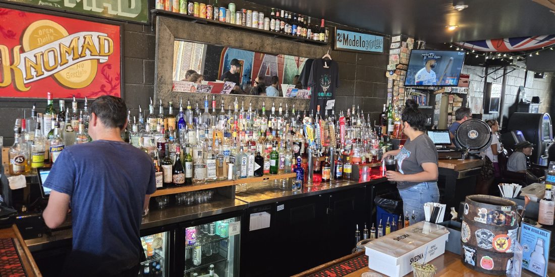 Knomad Bar